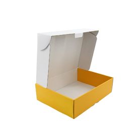 3つの層はカートン箱の利用できる流行のライト級選手OEM/ODMを波形を付けました サプライヤー